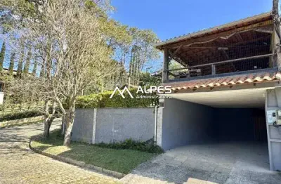 Excelente casa em condomínio, localizado em vargem grande, mobiliada, com muito verde, vista livre, com 2 casas no mesmo quintal.