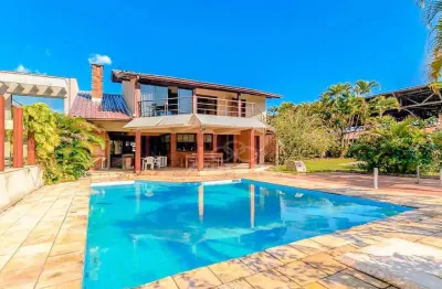 Casa com 3 dormitórios à venda, 380 m² por R$ 3.100.000,00 - Piçarras - Guaratuba/PR