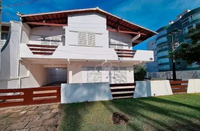 Casa com 6 dormitórios à venda, 232 m² por r$ 1.300.000,00 - centro - guaratuba/pr