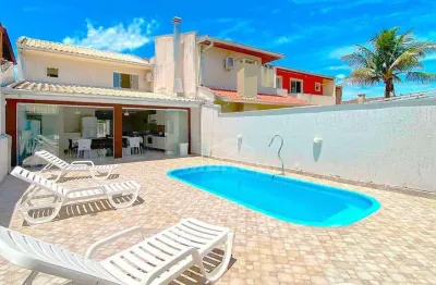 Casa com 3 dormitórios à venda, 160 m² por R$ 742.000,00 - Balneario Eliana - Guaratuba/PR