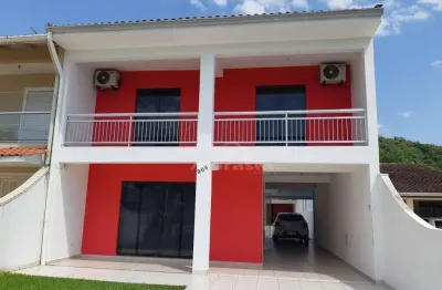 Casa com 4 dormitórios à venda, 190 m² por r$ 850.000,00 - centro - guaratuba/pr