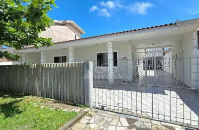 Casa com 5 dormitórios à venda, 200 m² por R$ 850.000,00 - Cohapar - Guaratuba/PR