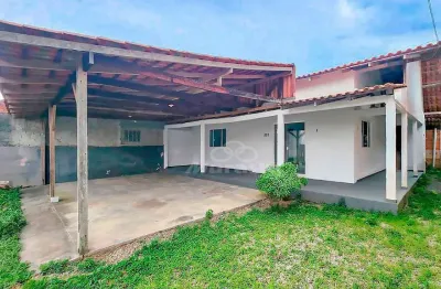 Casa com 2 dormitórios à venda, 60 m² por R$ 270.000,00 - Coroados - Guaratuba/PR