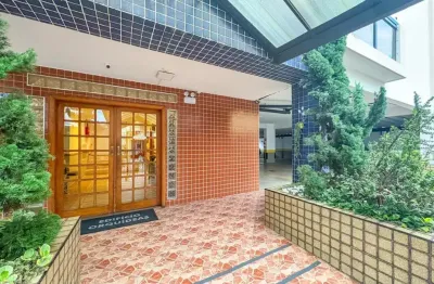 Este apartamento é uma excelente escolha para quem busca conforto e funcionalismo. com dois quartos bem distribuídos, oferece o espaço ideal para famílias pequenas ou casais. uma das principais comodi