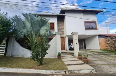 Casa com 4 suítes à venda em condomínio fechado!  um refúgio de sofisticação e conforto no portal da torre.