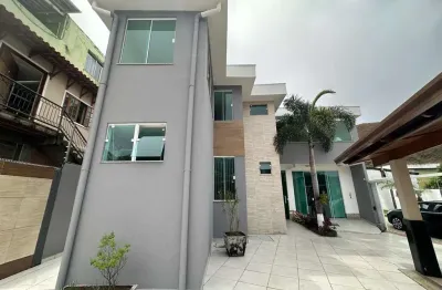 Um verdadeiro refúgio de conforto e tranquilidade no bairro santos dumont! casa duplex à venda.