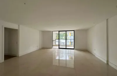 Viver no granbery é ter o melhor dos dois mundos, e esse apartamento é o auge do luxo.