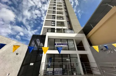 A vida acontece aqui! apartamento de 1 quarto com uma localizção incrível.