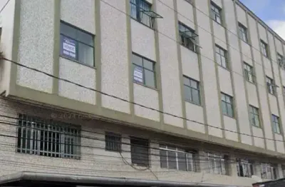Apartamento reformado no centro com preço que cabe no bolso!