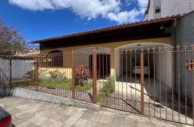 Casa com 4 quartos à venda na Rua Quintino Bocaiúva, Jardim Glória, Juiz de Fora