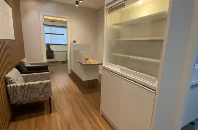 Excelente sala pronta para seguimento de clínica av paralela