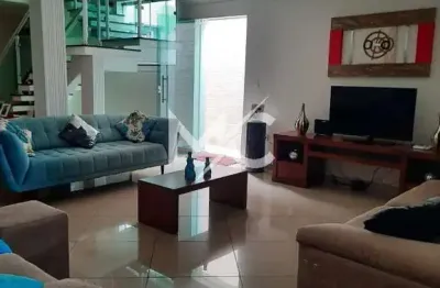 Casa com 6 quartos à venda no Parque Itamarati, Jacareí  por R$ 2.000.000