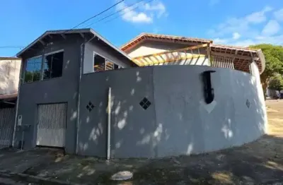 Casa com 3 quartos à venda no Jardim Limoeiro, São José dos Campos  por R$ 744.000