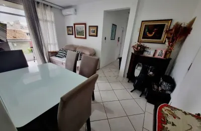 Apartamento 2 dormitórios a venda no bairro abraão fpolis.