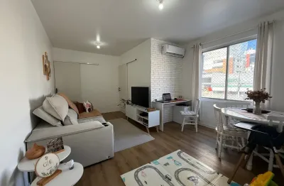 Lindo Apartamento com 1 dormitório no Bairro Kobrasol São José