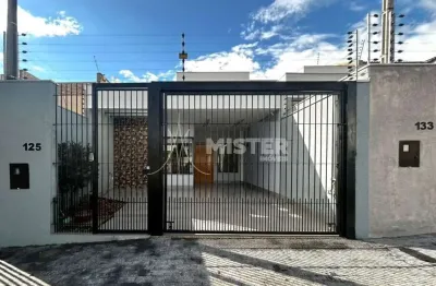 Casa 3 quartos no jardim fregadolli ao lado da avenida gastão vidigal em maringá.