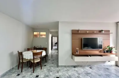 Apartamento próximo a uem com 03 dormitórios sendo 01 suíte.