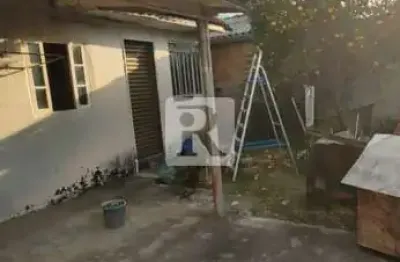 Casa com 2 quartos à venda na pedro francisco ramos, 120, guarituba, piraquara por r$ 220.000