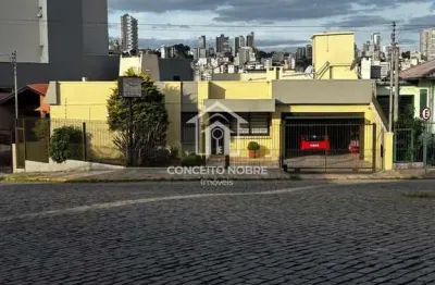 Casa com 3 quartos à venda no Pio X, Caxias do Sul 