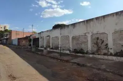 Excelente área próxima ao colégio couto e unievangélica