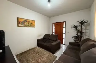 Casa com 3 quartos à venda na Rua 113, Vila Formosa, Anápolis