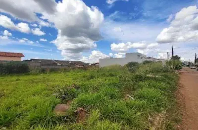 Oportunidade...terreno com 600 metros duas quadras abaixo do sup. floresta