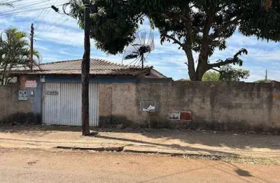 Terreno à venda próximo ao aeroporto,527 m² para galpão ou kitnets!