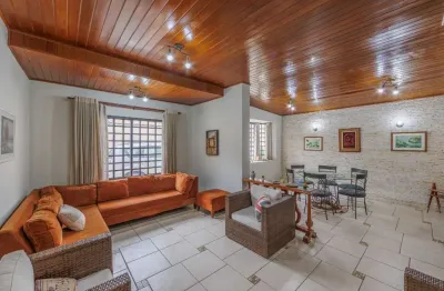 Elegante casa tipo para venda em planalto paulista com 4 quartos, sendo 1 suíte, 232m²