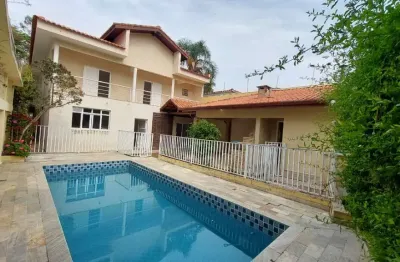 Versátil casa tipo para venda em jardim dos estados com 5 quartos, sendo 5 suítes, 454m²