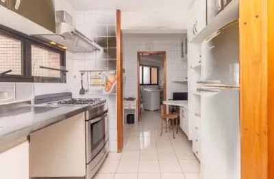 Confortável apartamento para locação em campo belo com 3 quartos, sendo 1 suíte , 143m²