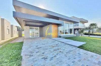 Casa térrea costa serena,  a beira do lago, condomínio beira mar com 04 suites  mobiliado e decorado