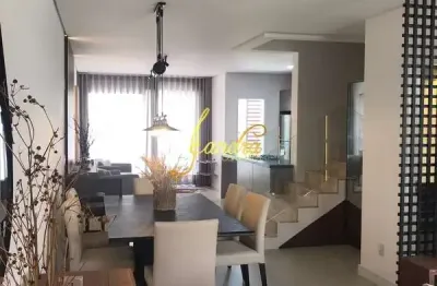 Maravilhoso sobrado geminado, finamente mobiliado e decorado novo