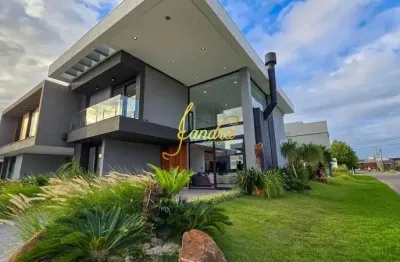 Sobrado pronto com 4 suítes novo mobiliado e decorado
