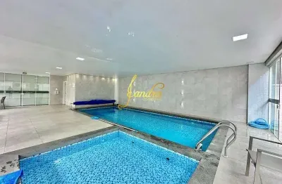 Belíssimo apartamento  mobiliado e decorado, pertinho do mar