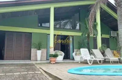 Perfeita casa para suas ferias em família! com 3 dormitórios com dois terrenos