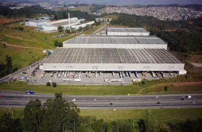 Barracão / Galpão / Depósito para alugar na Avenida Tower Automotive, 300, Laranja Azeda, Arujá