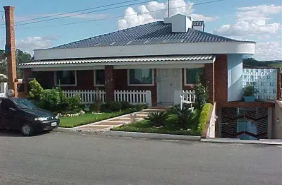 Casa em condomínio fechado com 3 quartos à venda na Al. Laranjeiras, 204, Arujá Country Club, Arujá