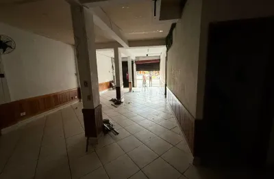 Alugo sala comercial – rua izaac ferreira da cruz - em frente ao big bar