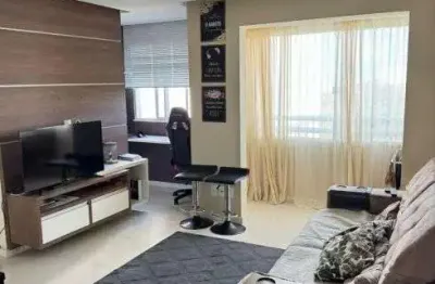 Apartamento colina de piata 2/4 com sala ampliada, planta de 3/4, vista mar, refromado