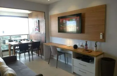 Apartamento quarto e sala barra 535, vista mar, andar baixo.