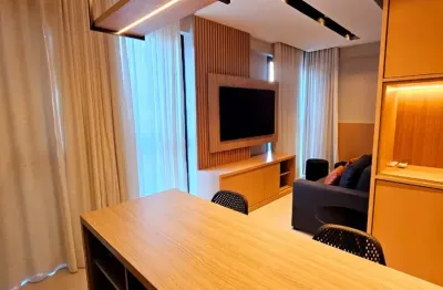 Lindíssimo studio de alto padrão, com 32m², na barra, quarto e sala