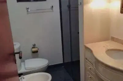 Casa ampla com 3 suítes, 6 vagas e localização privilegiada em campinas