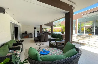 Espaço e sofisticação: casa de alto padrão à venda em alphaville campinas