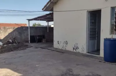 **oportunidade! casa ampla com quintal e garagem na vila industria so a vistal**