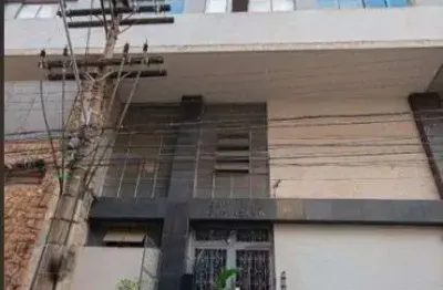 Oportunidade de investimento: apto de 48m² e preço acessível no centro.