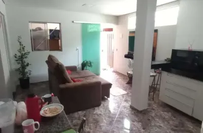 Casa com 2 quartos à venda no nascentes imperiais, contagem , 20 m2 por r$ 140.000