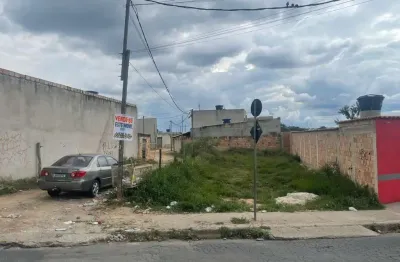 Terreno à venda no Campos Elíseos, Betim 
