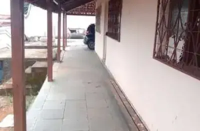 Casa com 3 quartos à venda no Centro, Contagem 