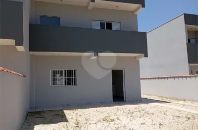 Casa com 2 quartos à venda na Rua Dois, 44, Maitinga, Bertioga