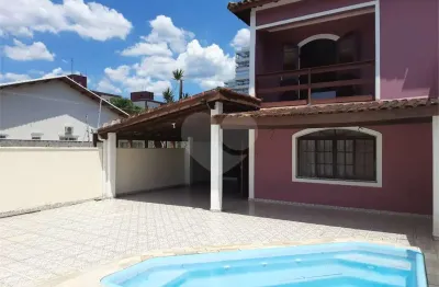 Casa com 2 quartos à venda no Centro, Bertioga 